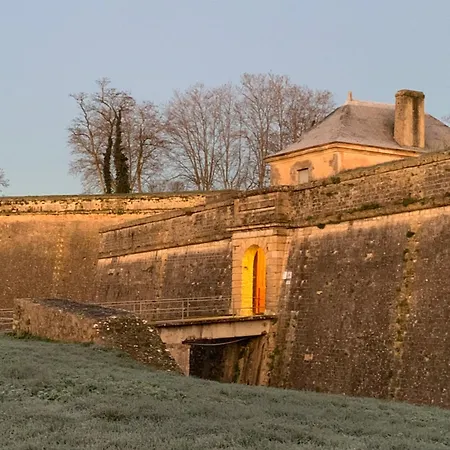 Du Porche 3* Blaye