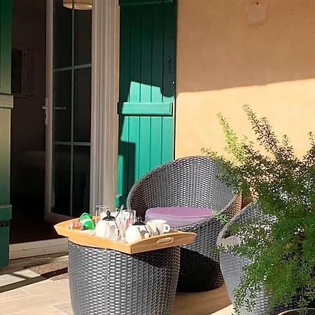 Hotel Du Porche Blaye-et-Sainte-Luce